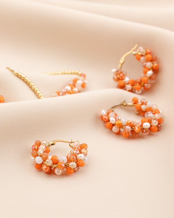 Arete naranja en verano
