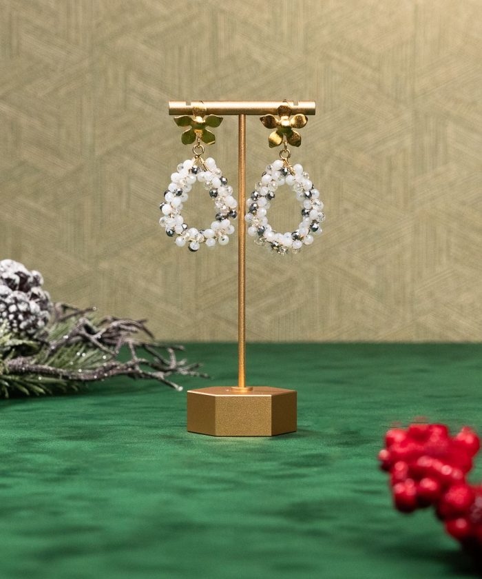 ARETE ELEGANCIA EN FLOR NIEVE PLATEADA