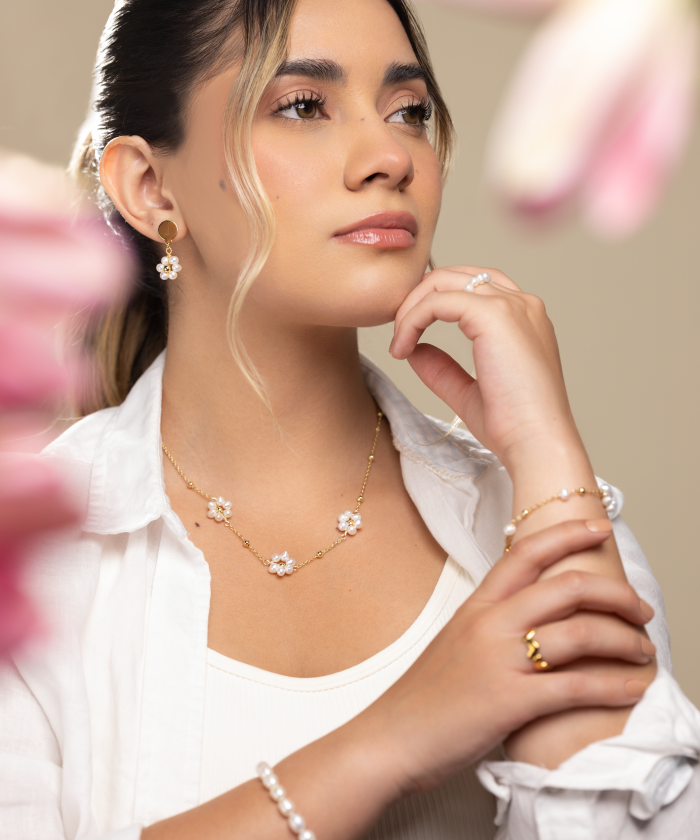 COLLAR BLOOM PEARL